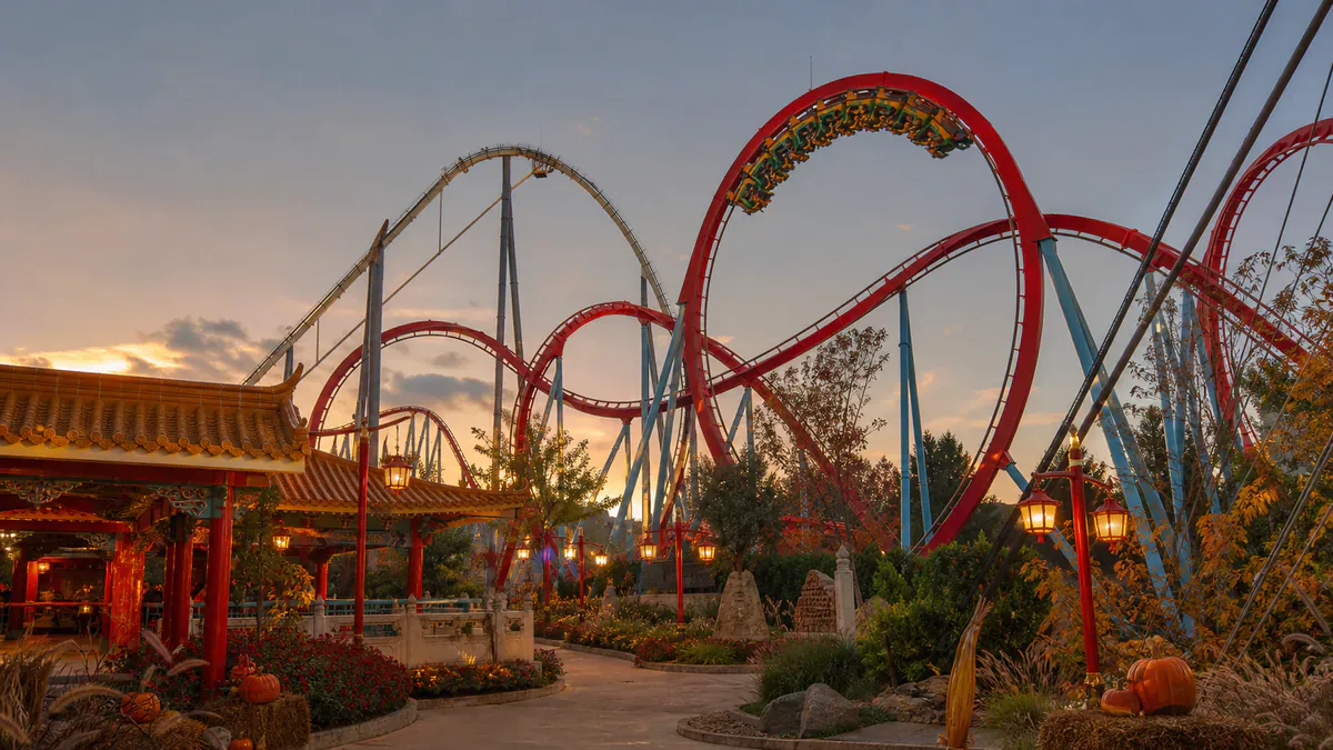 Recreación del Dragon Khan y el área de China de PortAventura durante Halloween