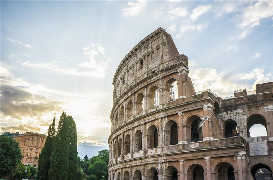 Coliseo de Roma al atardecer